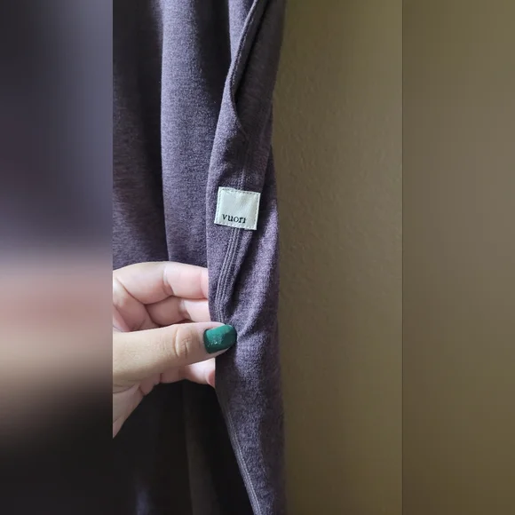 EUC Vuori Performance Joggers Size Medium Heathered Purple - Picture 6 of 11